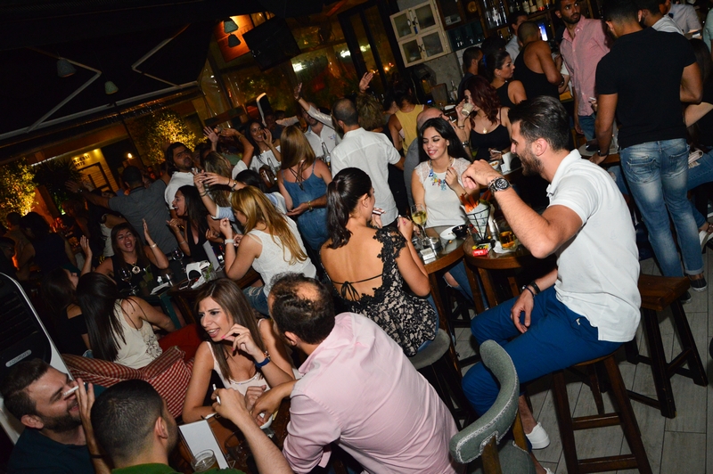 Bistrobar Live Hamra on Saturday Night